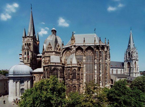 Dom van Aken